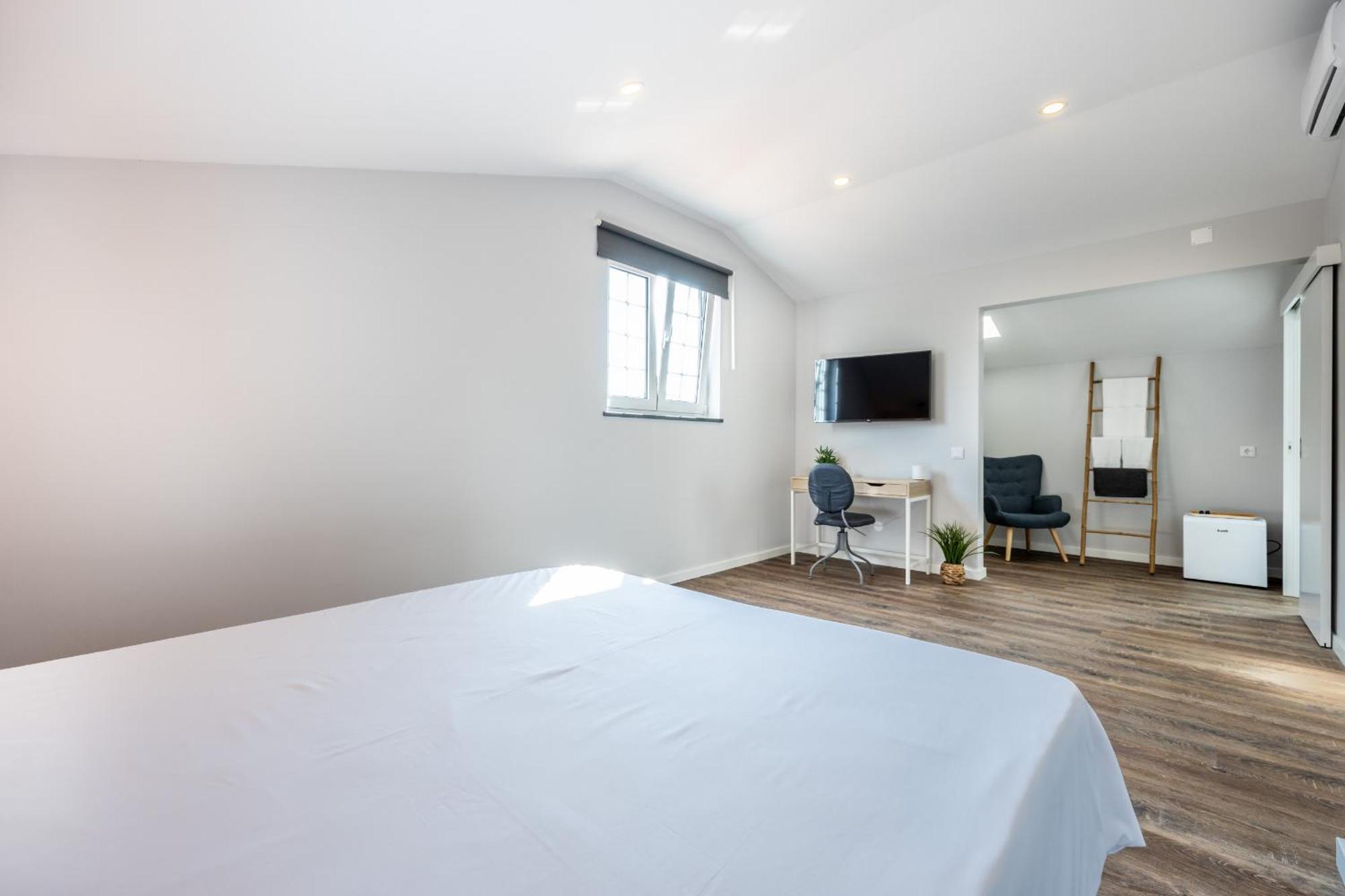 Angra Charming Suites By Seewest Angra do Heroísmo Exterior photo