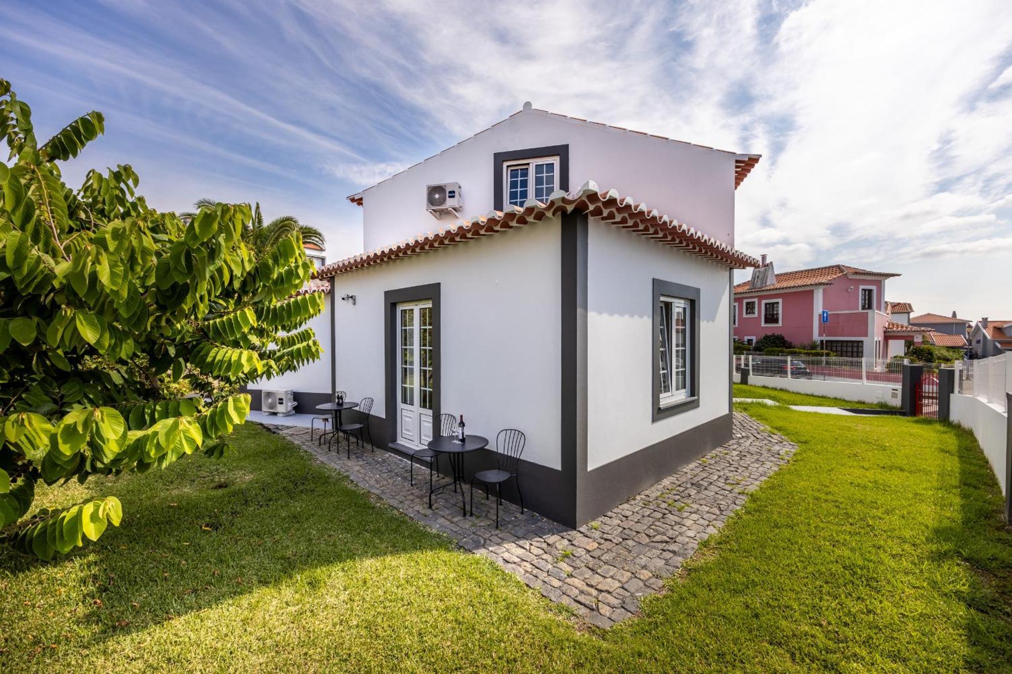 Angra Charming Suites By Seewest Angra do Heroísmo Exterior photo