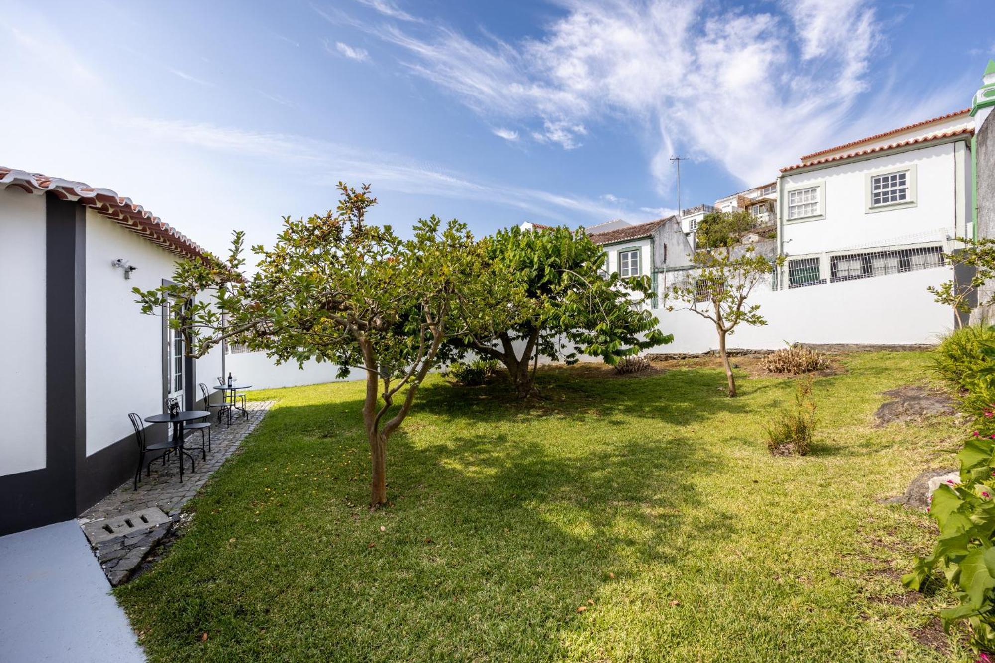 Angra Charming Suites By Seewest Angra do Heroísmo Exterior photo
